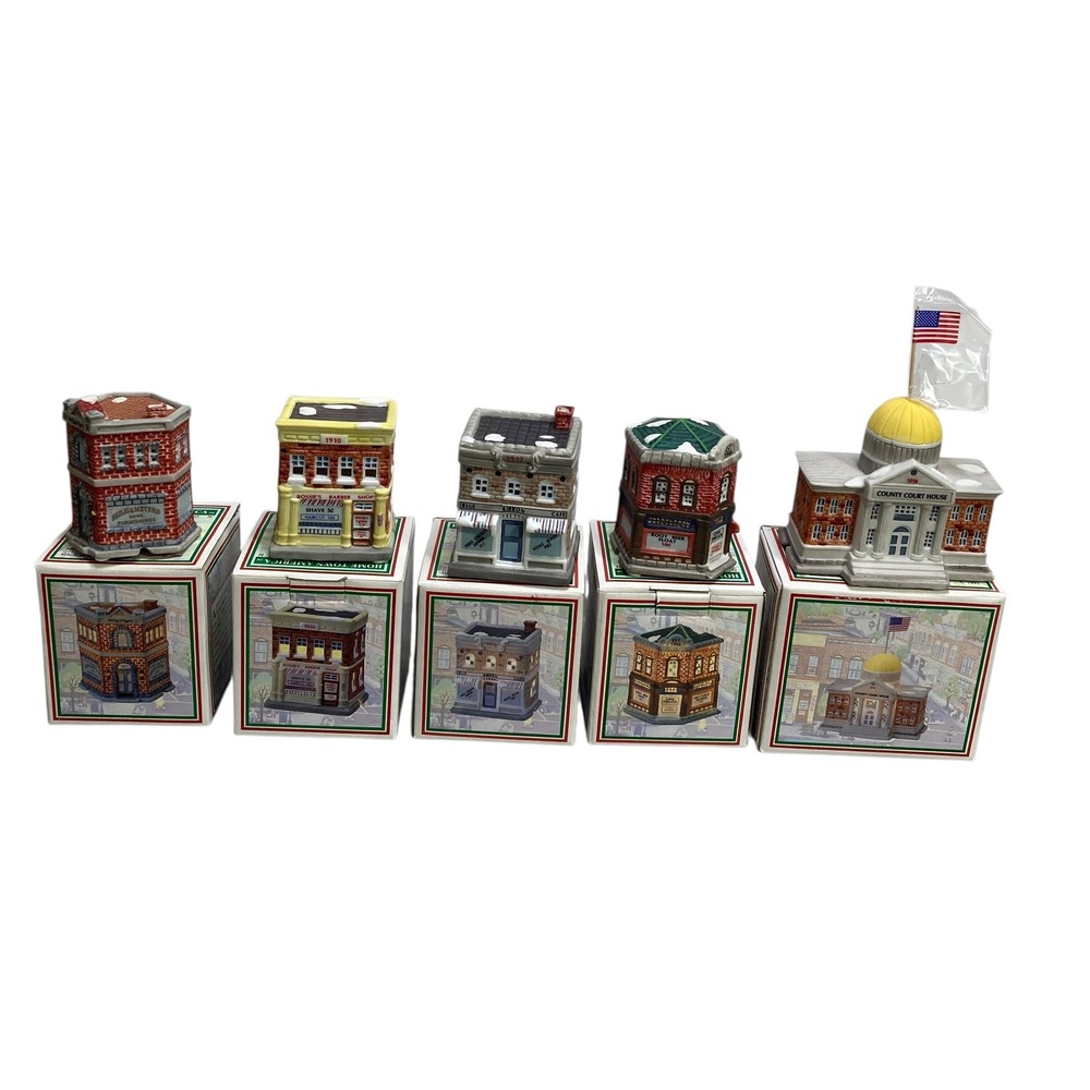 VTG 5 Piece 1993 Home Town America Collection Miniature Buildings Court Cafe